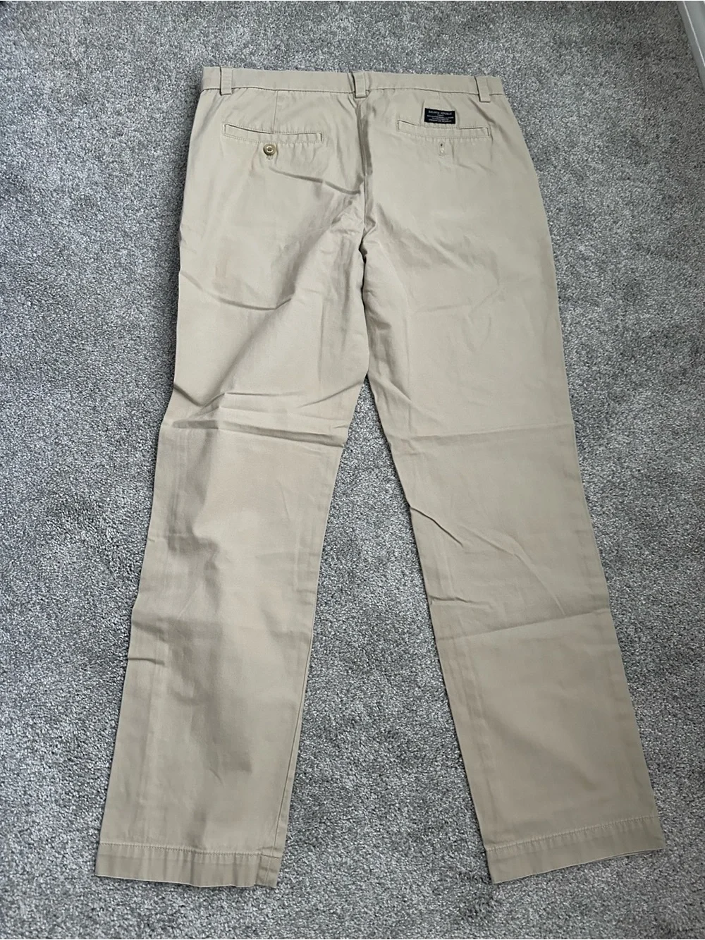 Banana Republic Men's Classic Chino Pants in Khaki,size 33/32